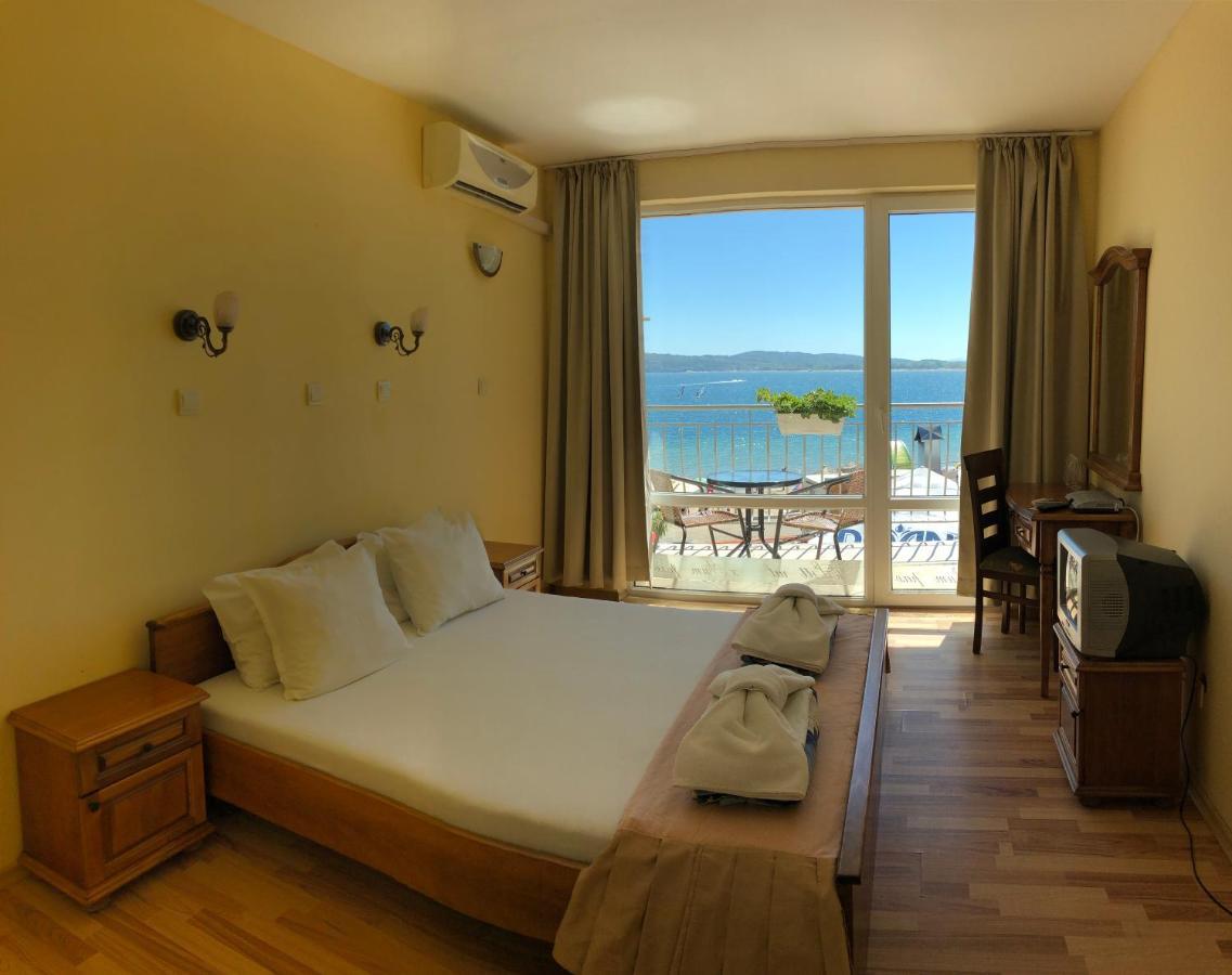 Family Hotel Littoral Sozopol Buitenkant foto