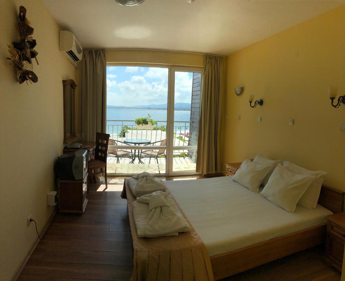 Family Hotel Littoral Sozopol Buitenkant foto