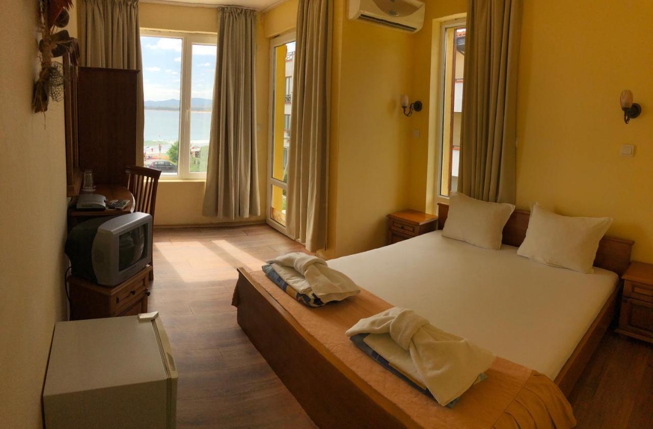 Family Hotel Littoral Sozopol Buitenkant foto