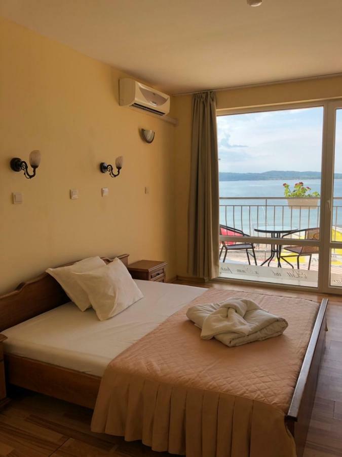 Family Hotel Littoral Sozopol Buitenkant foto
